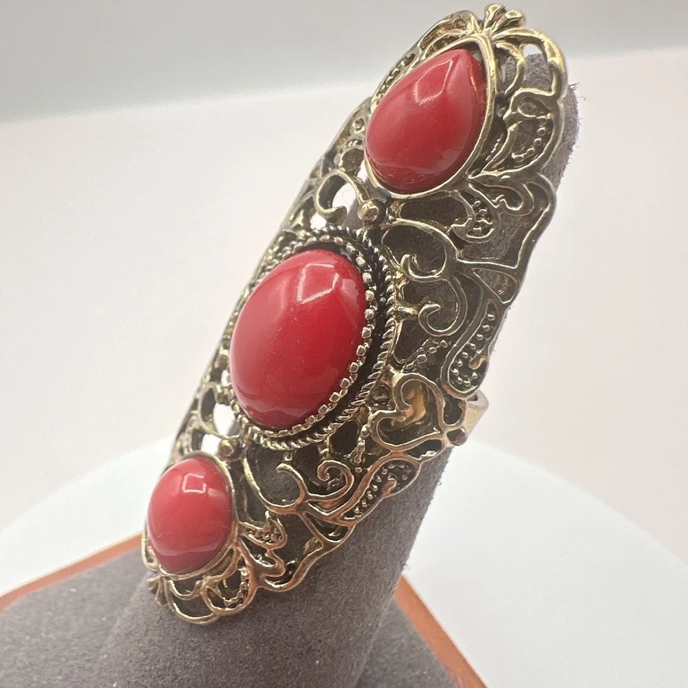 Vintage Y2K Gold Tone Filigree‎ Red Stone Ring Statement Women's Classic Jewelry
